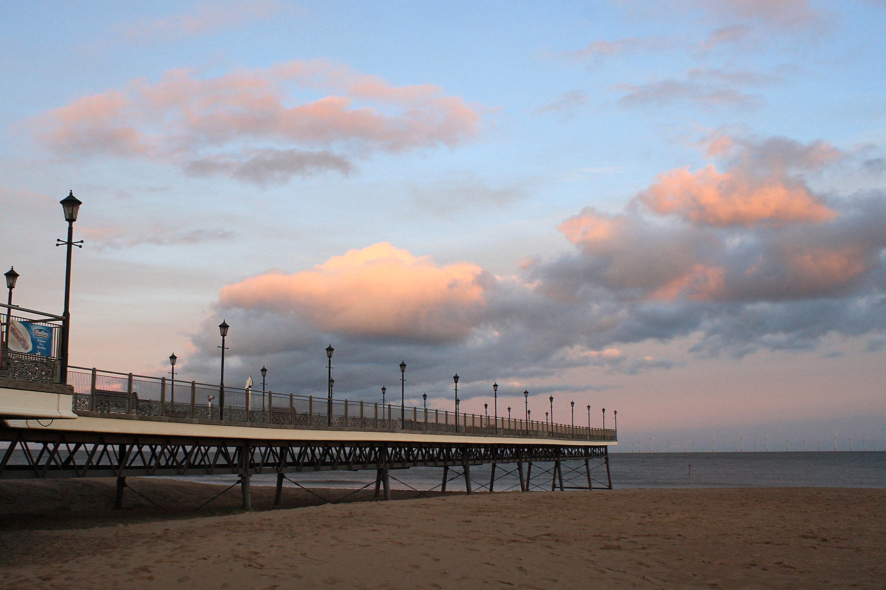 Skegness_Pier_by_Paul_Heathcote